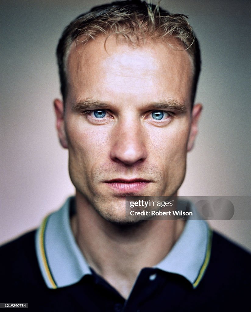 Dennis Bergkamp, Portrait shoot, August 1, 2000