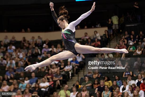 Visa Championships: McKayla Maroney in action during balance beam event Senior Women's Competition - Final Day at Xcel Energy Center. St. Paul, MN...