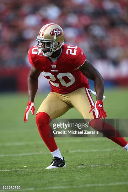 Madieu Williams of the San Francisco 49ers defends during the pre-season game against the Oakland Raiders at Candlestick Park on August 20, 2011 in...