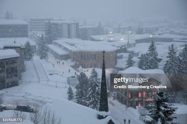 davos in switzerland - davos 2018 foto e immagini stock