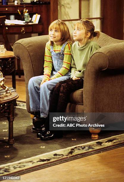 Pilot - "Putting Two n' Two Together" - Airdate: September 25, 1998. MARY-KATE AND ASHLEY OLSEN