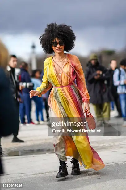 street-style-paris-fashion-week-womenswear-fall-winter-2020-2021-day-two.webp