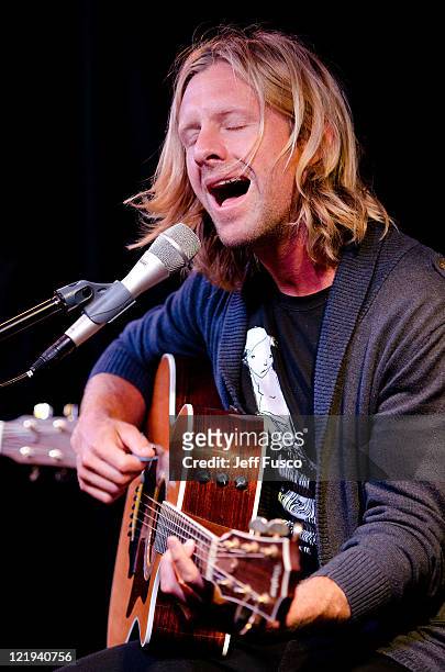 Jon Foreman of Switchfoot performs at the Radio 104.5 Performance Theater on August 23, 2011 in Bala Cynwyd, Pennsylvania.