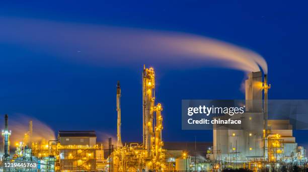 Steam Explosion Rig 332 Steam Pipe Explosion Stock Photos, High-Res Pictures, and Images ...