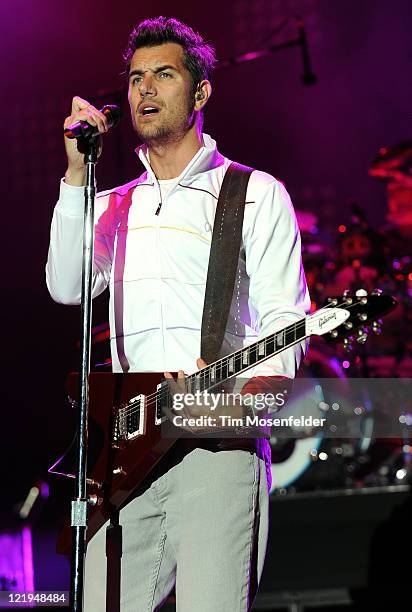 Nick Hexum of 311 performs in support of the bands' Universal Pulse at Shoreline Amphitheater on August 23, 2011 in Mountain View, California.