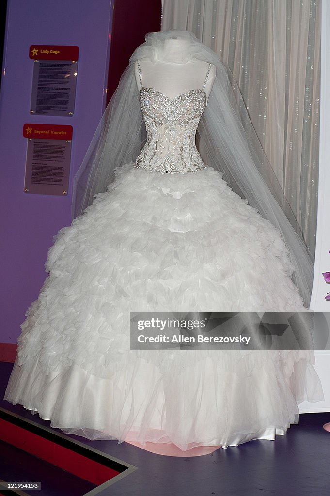 Kim Kardashian Wax Figure Unveiled In Wedding Dress At Madame Tussauds Hollywood