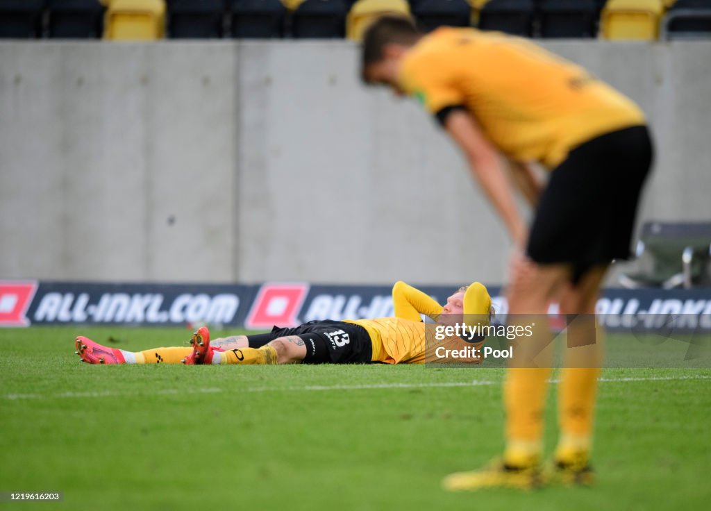 SG Dynamo Dresden v Hamburger SV - Second Bundesliga