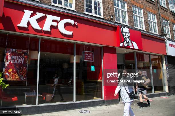 Kfc London O2 Kfc Uk Photos and Premium High Res Pictures - Getty Images