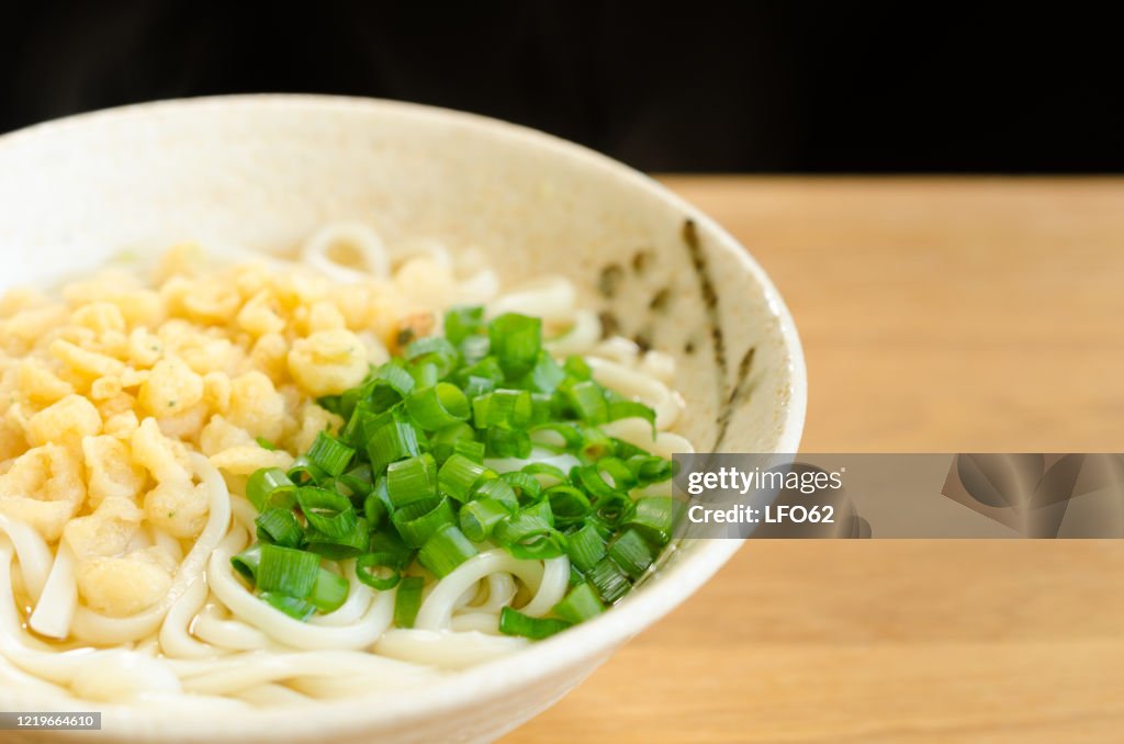 ボウルにうどん