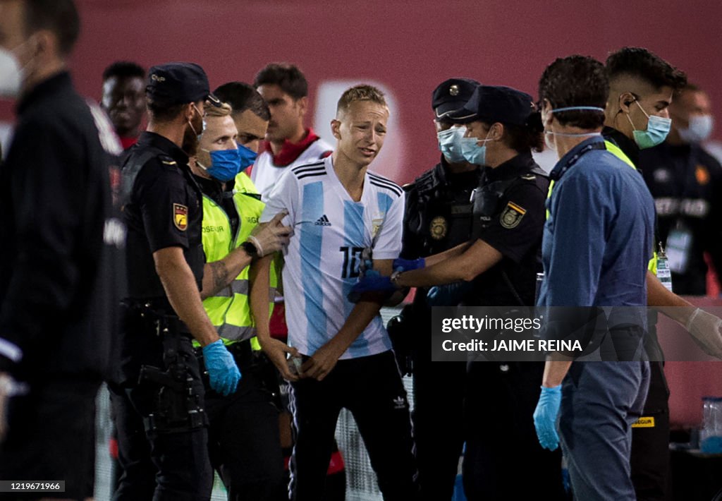 FBL-ESP-LIGA-MALLORCA-BARCELONA