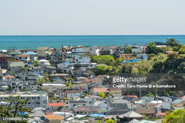 residential district by the sea in kanagawa prefecture of japan - prefettura di shizuoka foto e immagini stock