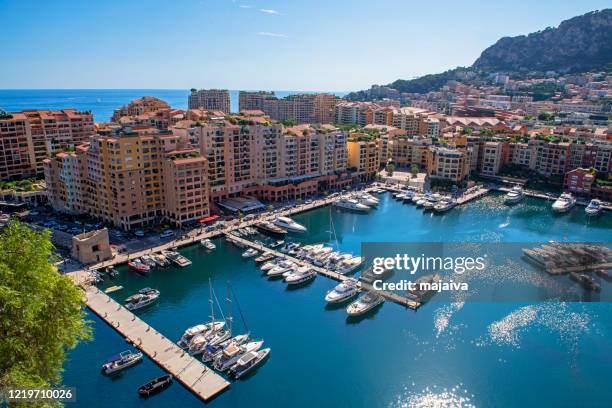 de jachthaven van monte carlo, monaco - international circus festival of monte carlo stockfoto's en -beelden