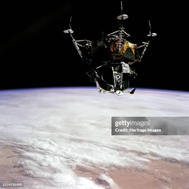 Apollo Command Module 9 Apollo 9 Command Module Photos and Premium High Res Pictures - Getty Images