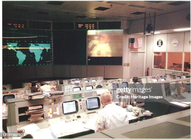Houston Command Screen Houston Control Center Photos et images de collection - Getty Images