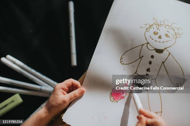 rag doll drawing - boneca de pano - fotografias e filmes do acervo