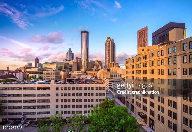 atlanta skyline at dusk - parking deck stock pictures, royalty-free photos & images