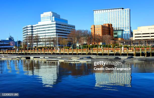 norfolk, virginia waterfront - norfolk virginia skyline stock pictures, royalty-free photos & images