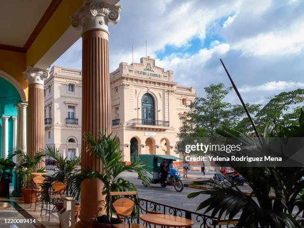 charity theater, santa clara, cuba - santa clara cuba stock pictures, royalty-free photos & images