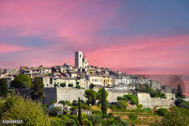 walled villa of saint paul de vence, alpes-maritimes, france - saint-paul-de-vence stock pictures, royalty-free photos & images