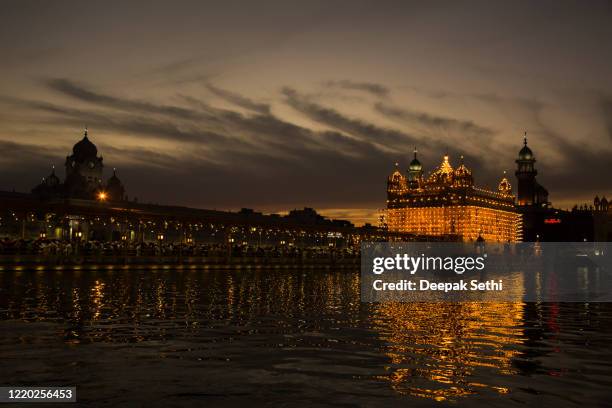 golden ertempel - stockbilder - amritsar stock-fotos und bilder