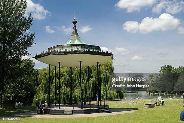 bandstand, regents park, london, u.k - regents park stock pictures, royalty-free photos & images