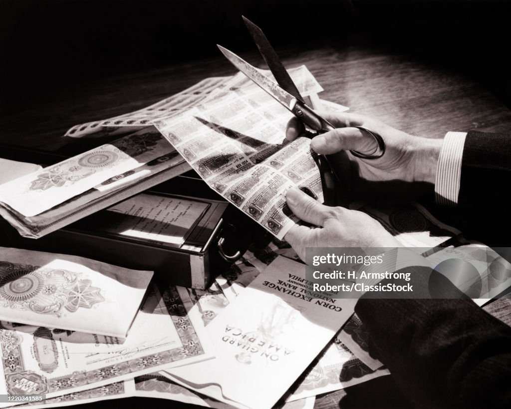 MALE HANDS