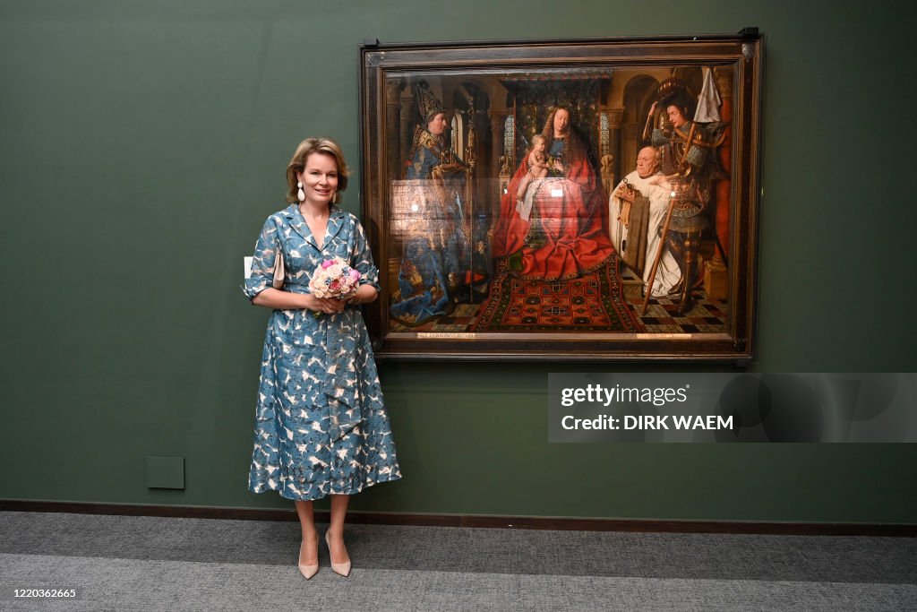 ROYALS QUEEN VISITS VAN EYCK MUSEUM