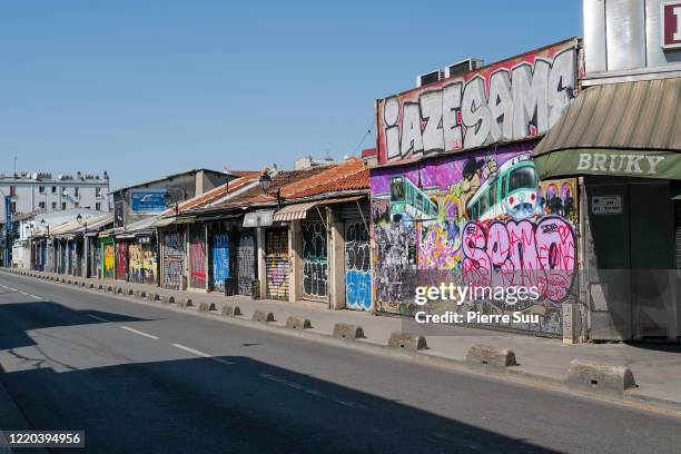 89 Porte De Saint Ouen Stock Photos, HighRes Pictures, and Images