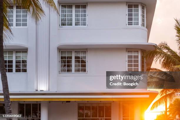The Ultimate Guide to Choosing Smart Blinds for Your Miami Home