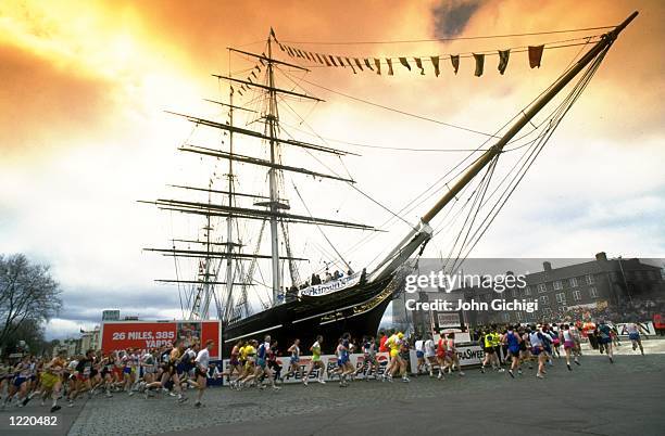 Runners race past the Cutty Sark during the London Marathon held in London, England. \ Mandatory Credit: John Gichigi/Allsport