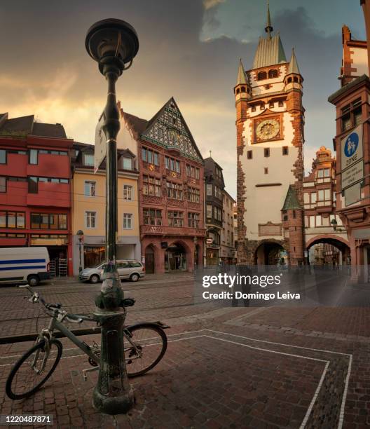 schwabentor, historical city gate in freiburg, germany - friburgo de brisgovia fotografías e imágenes de stock