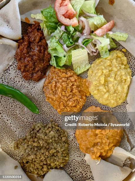 Injra Ethiopian Flat Bread Photos and Premium High Res Pictures - Getty Images
