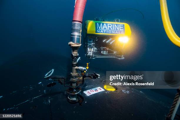 The Human Diving Unit and intervention under the sea managed to ventilate a submarine using of a remote-controlled robot called "Ulisse" on May 10,...