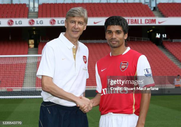 Arsenal First Manager Eduardo Arsenal Photos and Premium High Res Pictures - Getty Images