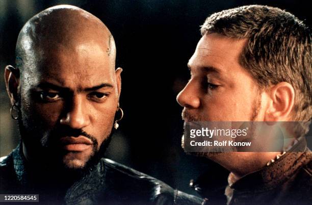 Kenneth Branagh and Laurence Fishburne on the set of "Othello", directed by Oliver Parker, 1994