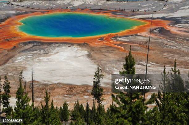 birdview of grand prismatic spring, yellowstone - caldera stock pictures, royalty-free photos & images