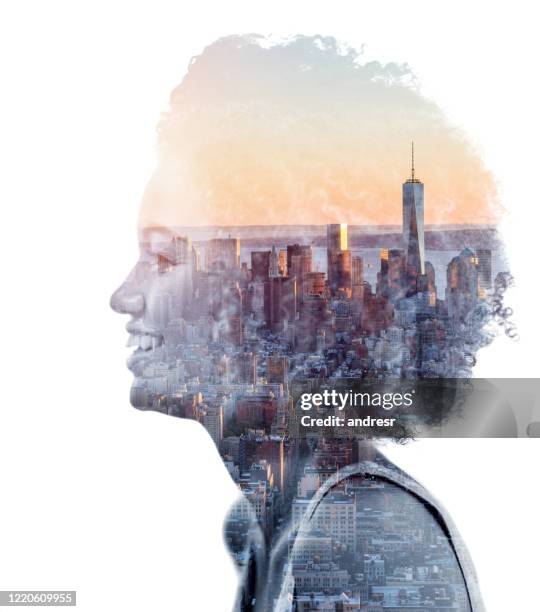 retrato de una mujer afroamericana de nueva york - double exposure fotografías e imágenes de stock
