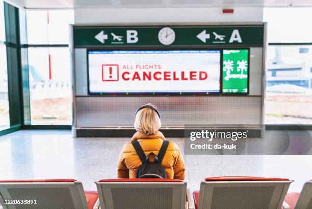 all flights cancelled - travel cancellation stock pictures, royalty-free photos & images