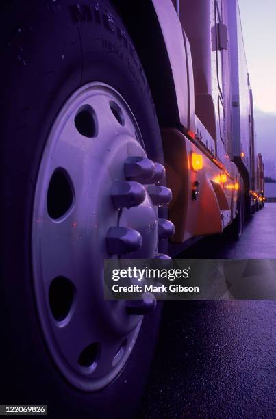close-up of truck wheels - lkw reifen stock-fotos und bilder