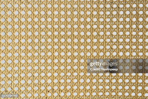 rattan weaving texture - mimbre fotografías e imágenes de stock