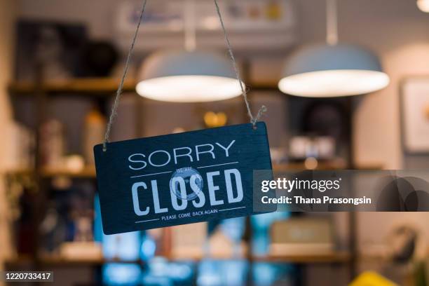 Window Closed Banner 2,586 Paper Sign On Window Stock Photos, High-Res Pictures, and Images ...