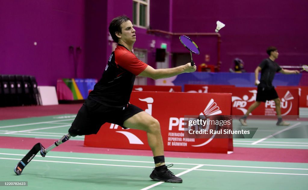 Para Badminton Peruvian Player Pedro De Vinatea Trains in Isolation