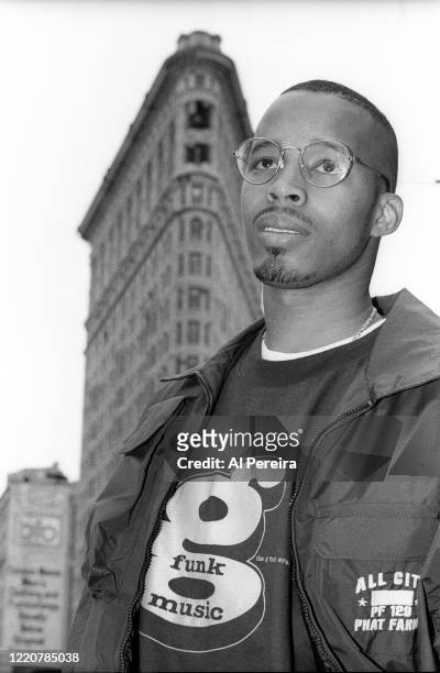 Rapper Warren G appears in a portrait taken on June 27, 1995 in Madison Square Park New York City.
