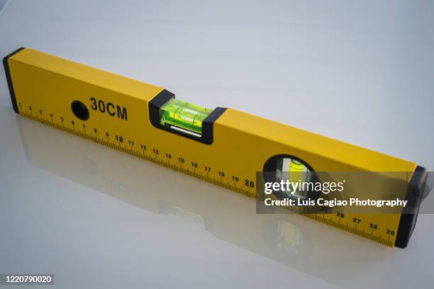 bubble level - waterpas stockfoto's en -beelden