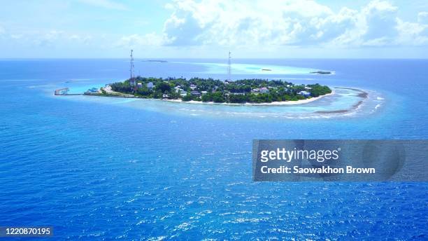aerial view of rasdhoo island of maldives - list of islands by highest point stock pictures, royalty-free photos & images