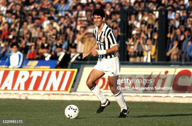 Paolo Rossi of Juventus in action during the Serie A 1981-82, Italy.