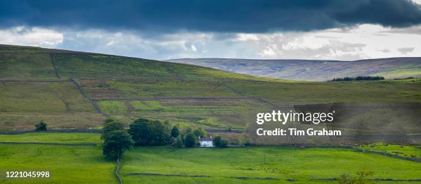 Homestead in picturesque landscape in Northumberland National Park near Walltown Crags, England"n.