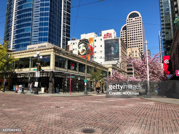 seattle covid-19 - seattle in the spring stock pictures, royalty-free photos & images
