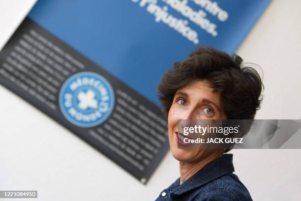 Françoise Jeanson, un médecin généraliste, qui a été élue la veille à la présidence de l'organisation humanitaire Médecins du Monde , pose le 11 mai...