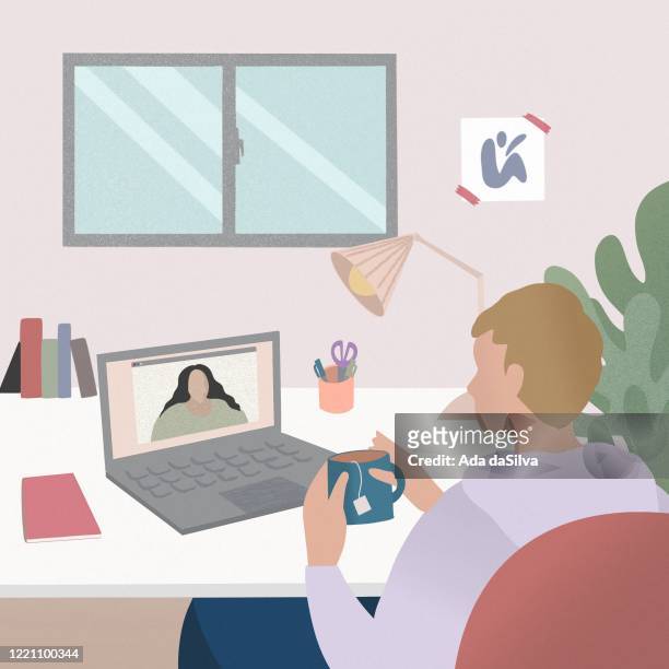 ilustraciones, imágenes clip art, dibujos animados e iconos de stock de trabajar y hablar con el la computadora - neighbor